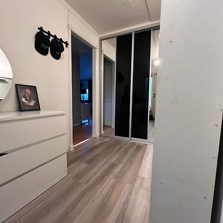 Luftig Og Sentral Leilighet I Tromsdalen Tromsø Exteriör bild